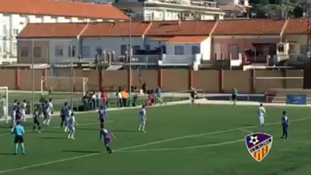 Gol Alzira Pedro - Facebook UD Alzira Gol Alzira Pedro - Facebook UD Alzira