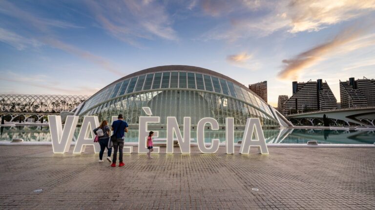 La Ciutat de les Arts i les Ciències amplía horarios y actividades hasta el 12 de abril