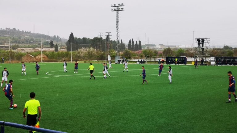 El Levante UD vence al CD Castellón en el partido pendiente de División de Honor