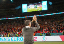 Luis Enrique: «Cuando se pierde, no hay que llorar; toca felicitar al rival y levantarse» Luis Enrique