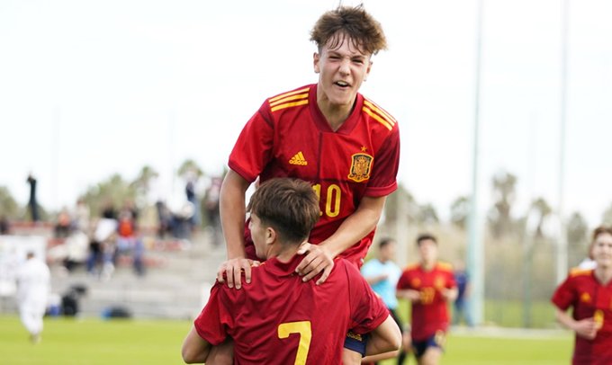 España sub15 cierra su participación en el torneo con un pleno de victorias