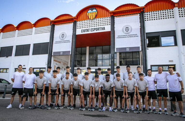 El Cadete A del Valencia CF rumbo a la Next Generation Trophy en Austria