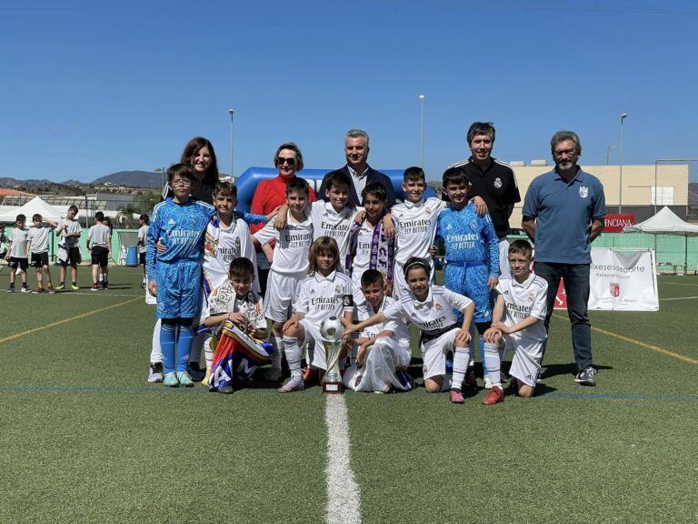 Real Madrid, campeón, y Levante UD, subcampeón en el Torneo Ciudad de Xilxes benjamín