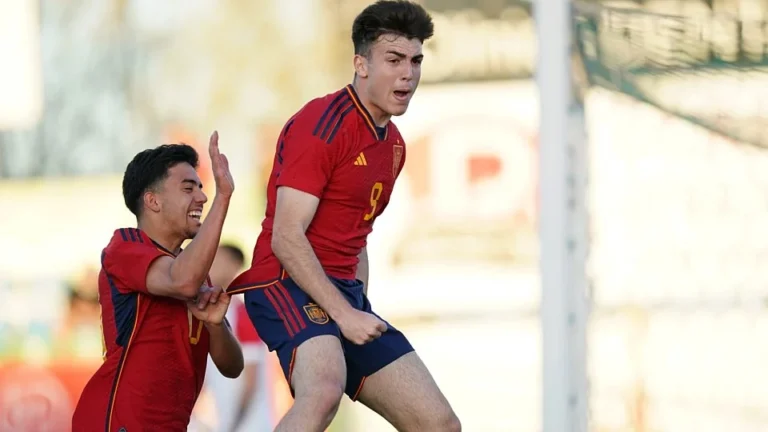 España y Dinamarca sabrán el martes quién va al Europeo Sub-19