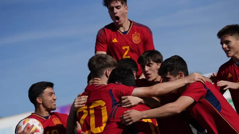 España sub19 pone rumbo a la Euro 2023 que se jugará en Malta