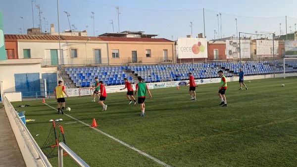 Novedades inscripción jugadores en clubs de municipios de hasta 15.000 habitantes y convocatorias en La Nostra Copa
