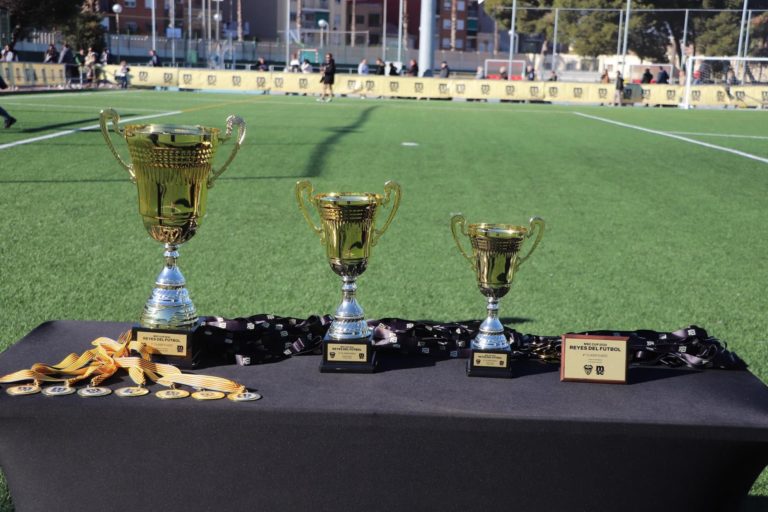 La MSC Cup corona a SP Benissanó, Reyes del Fútbol 2024, en el torneo organizado por el At. Nazaret