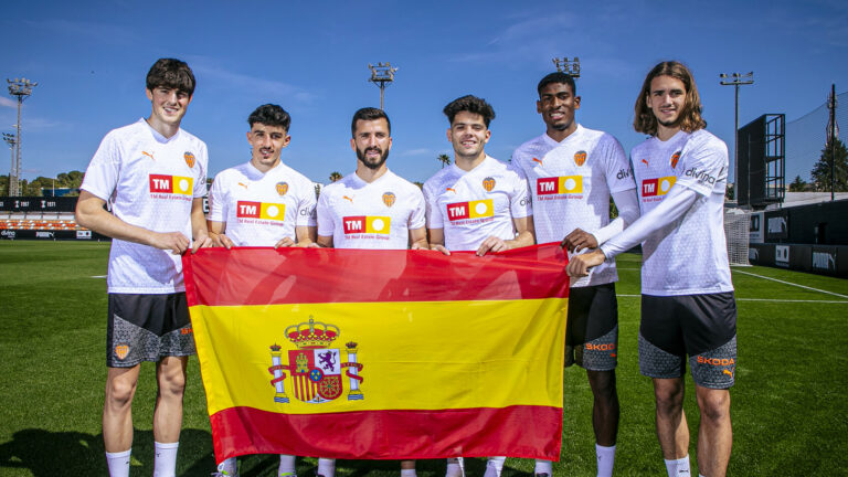Cuatro jugadores de la Academia VCF y Pablo Cuñat seleccionados con España sub21