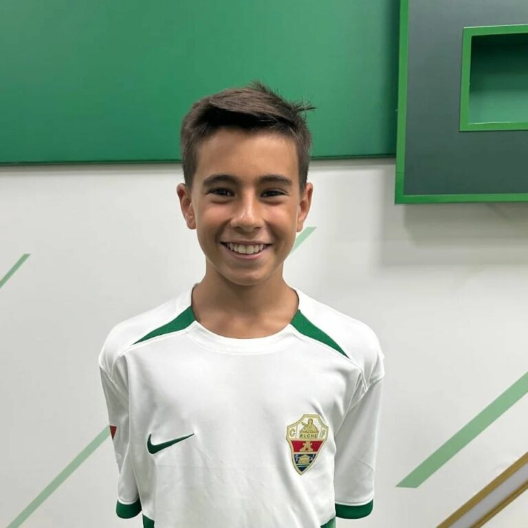 Carles Garrido, del FBCD Catarroja, jugará en el Elche CF
