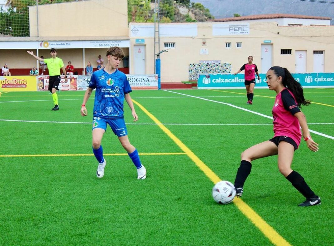Grandes novedades en ascensos y descensos del fútbol femenino aficionado