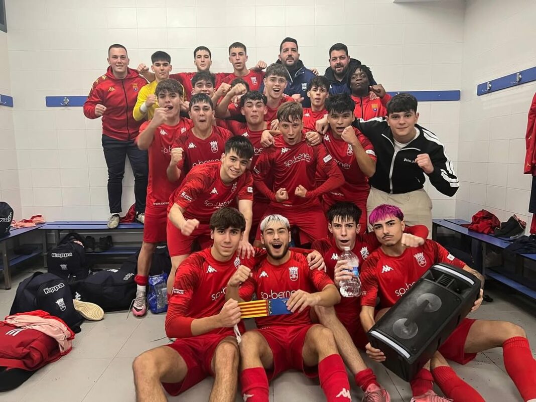 SaveClip.App_469061281_18376726093108216_6531561192861234684_nnt Juvenil Grup UD Aldaia mantiene el liderato con dos partidos menos en la Preferente Juvenil Grupo 2