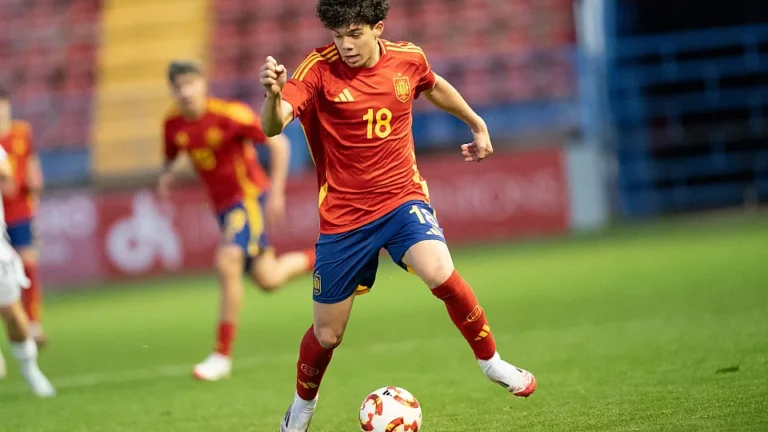 Enzo Alves debuta con España sub17