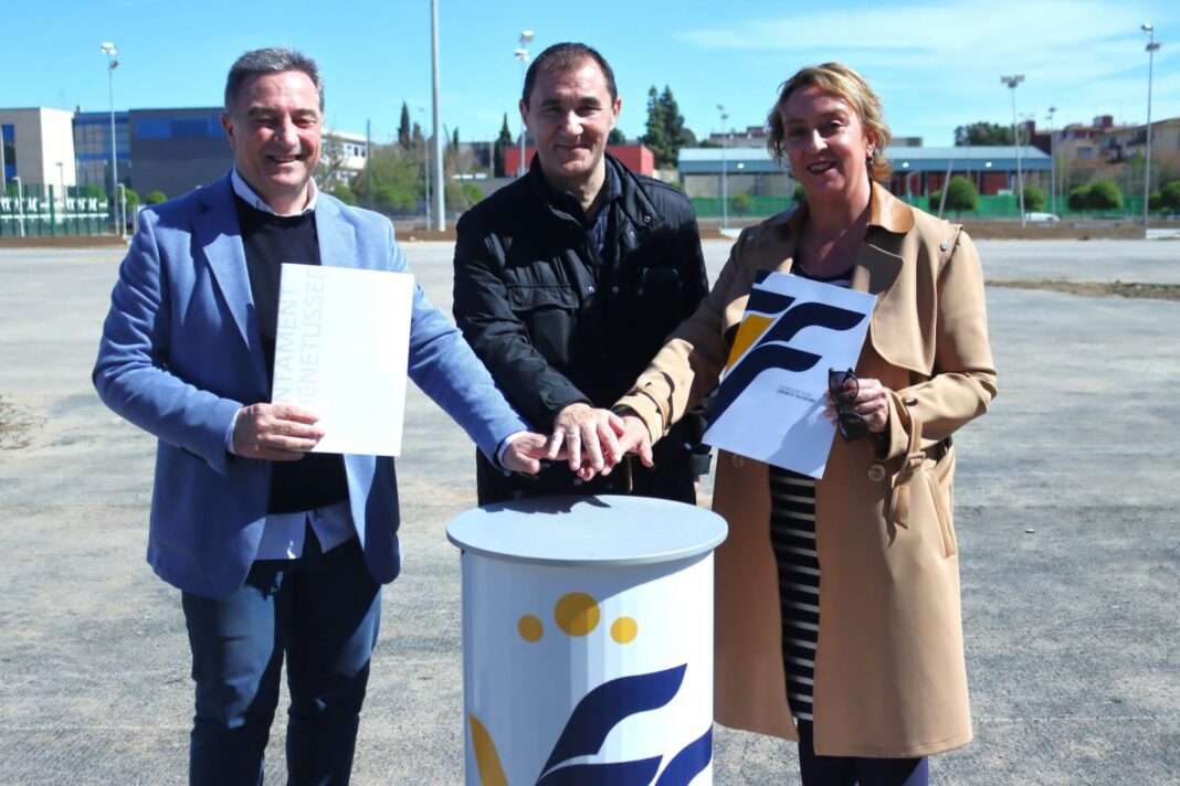 Benetusser Campontarà tindre el seu camp de futbol rehabilitat per la Federació de l'estiu Benetússer intentará tener su campo de fútbol rehabilitado por la Federació antes del verano