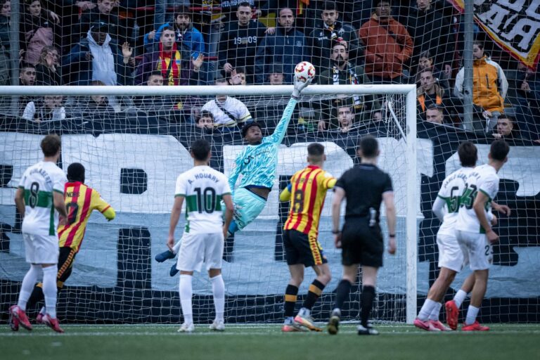 Owen debut Ilicitano