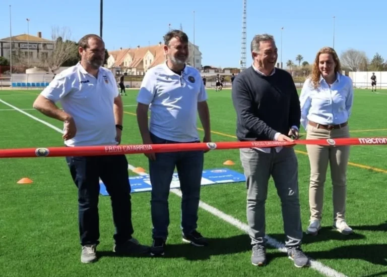 Reinauguración del campo de fútbol-11 del Polideportivo de Catarroja