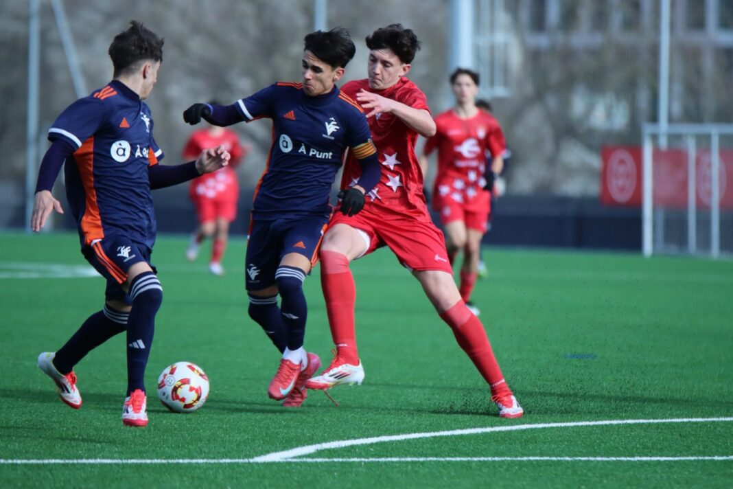 IMG_7987-scaled Amistoso de la Selecció sub16 de fútbol contra el Torrent CF juvenil