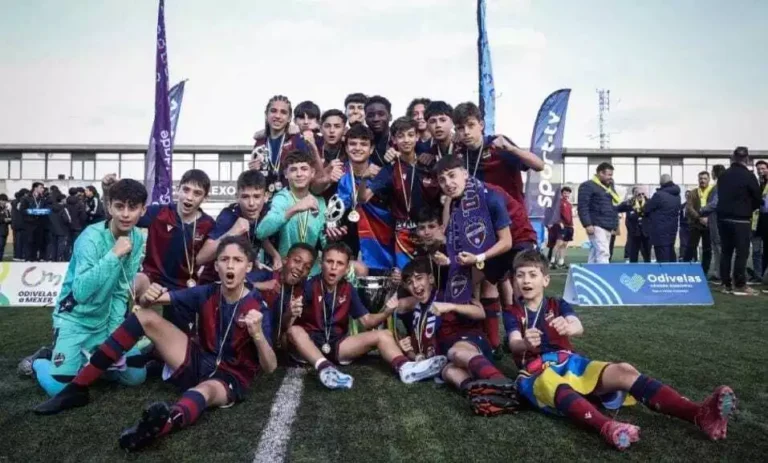 Infantil B Levante UD Campeón torneo Candido Costa