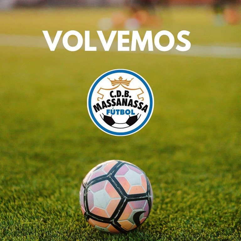 El Vicente Moreno de Massanassa vuelve a respirar fútbol