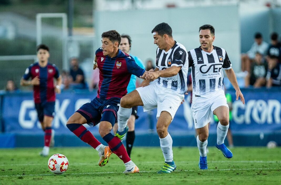 Un fin de liga apasionante en Tercera RFEF