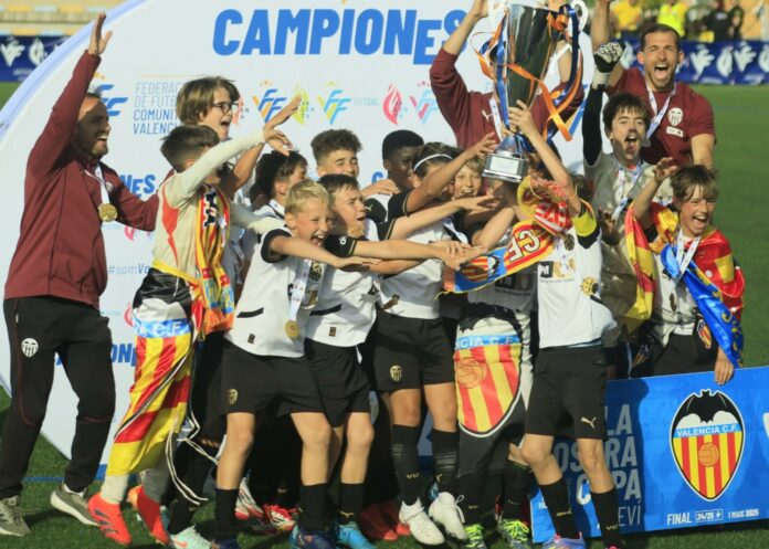 Valencia CF Campeón La Nostra Copa Aleví