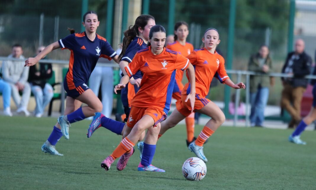 TecnificacioValentangular provincial tecnificació infantil de la Selecció Valenciana Valenta a Manises CONVOCATORIA: Triangular provincial tecnificación infantil de la Selecció Valenciana Valenta en Manises