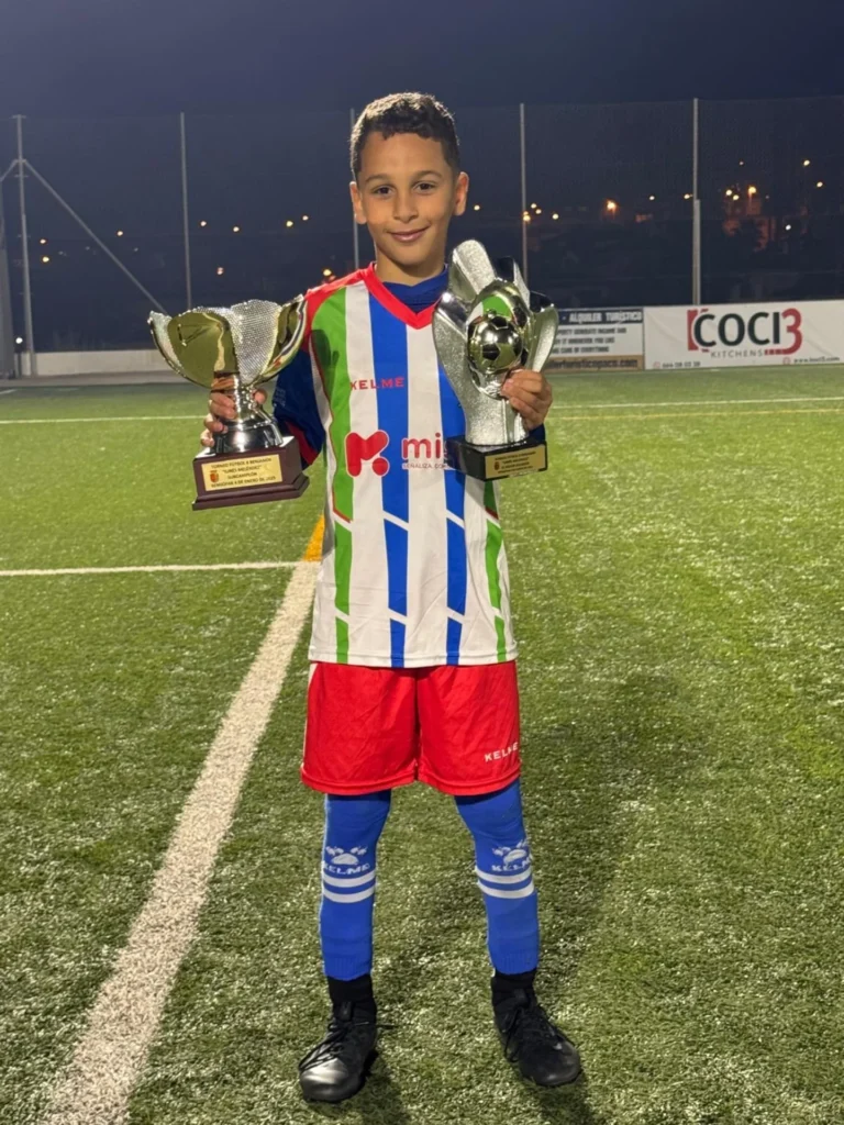 Tres jugadores del Kelme CF jugarán en los equipos de la Academia VCF la próxima temporada