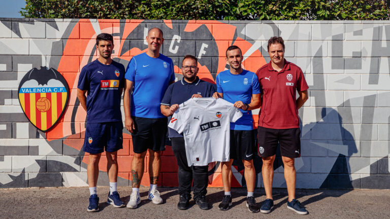 At. Vallbonense se incorpora al programa Escoles VCF