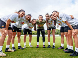 Siete futbolistas del filial del Valencia CF se suman a la pretemporada del primer equipo