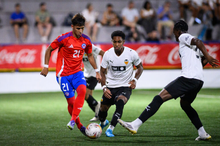 Valencia CF empata y se clasifica para semifinales