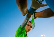 Dani Saldarriaga, caràcter i determinació sota pals Dani Saldarriaga, carácter y determinación bajo palos