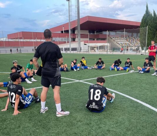 El Juvenil A del At. Moncadense prepara su estreno en Liga Nacional de la mano de Carlos Tarín