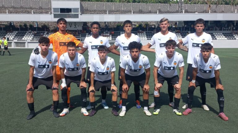 Victoria del Juvenil del Valencia CF ante la Real Sociedad en su primer partido del Torneo Bonita CantePro