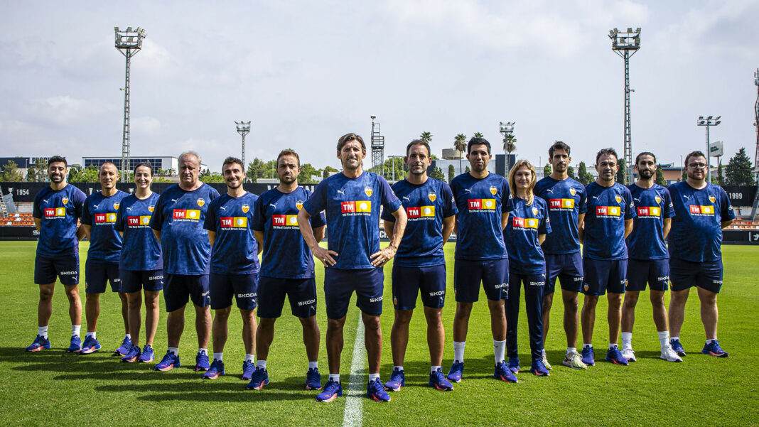 Cuerpo Tècnic Mestalla CF temporada Cuerpo Técnico Mestalla CF temporada 2025/26