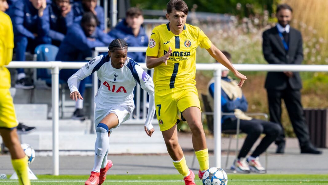 Partido de fútbol entre Villarreal y Tottenham