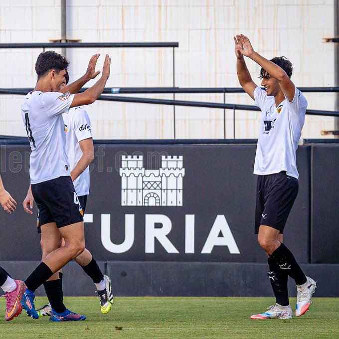 JuvenilA Patacona Valènciaasa del Villarreal CF en la tercera jornada de Division de Honor El Valencia CF visita la casa del Villarreal CF en la tercera jornada de División de Honor