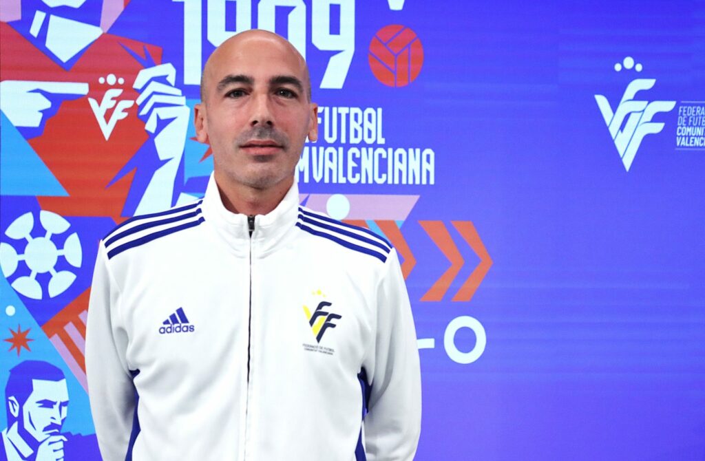 Julián López-Cordón