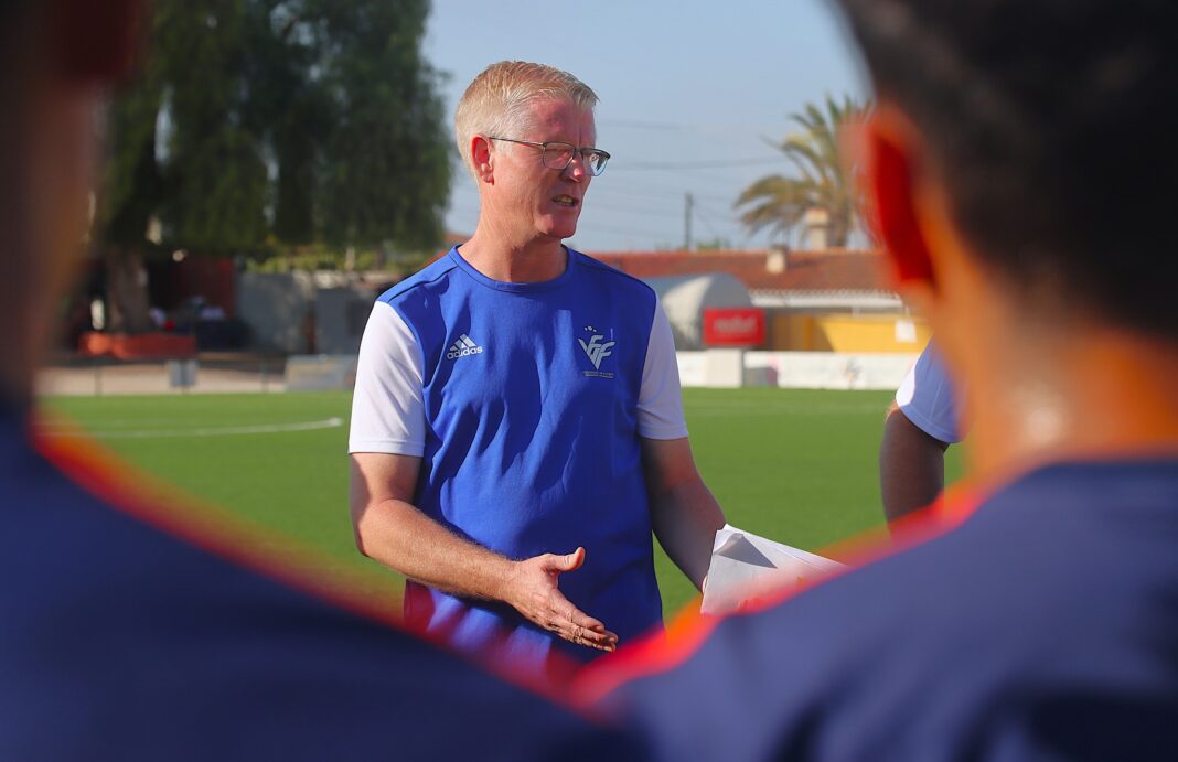 PacoMari_Sub16e la Selecció sub16 para amistoso ante el Juvenil B del Patacona CF Convocatoria de la Selecció sub16 para amistoso ante el Juvenil B del Patacona CF