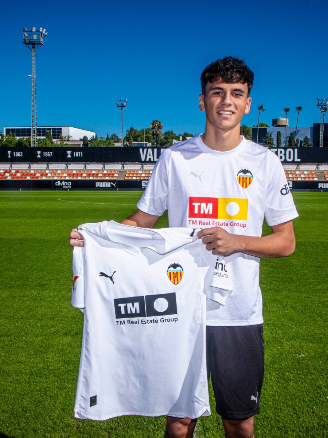 Iker Herrera renova amb el Valencia CF6894354331_44445074127 iker Herrera renueva con el Valencia cF