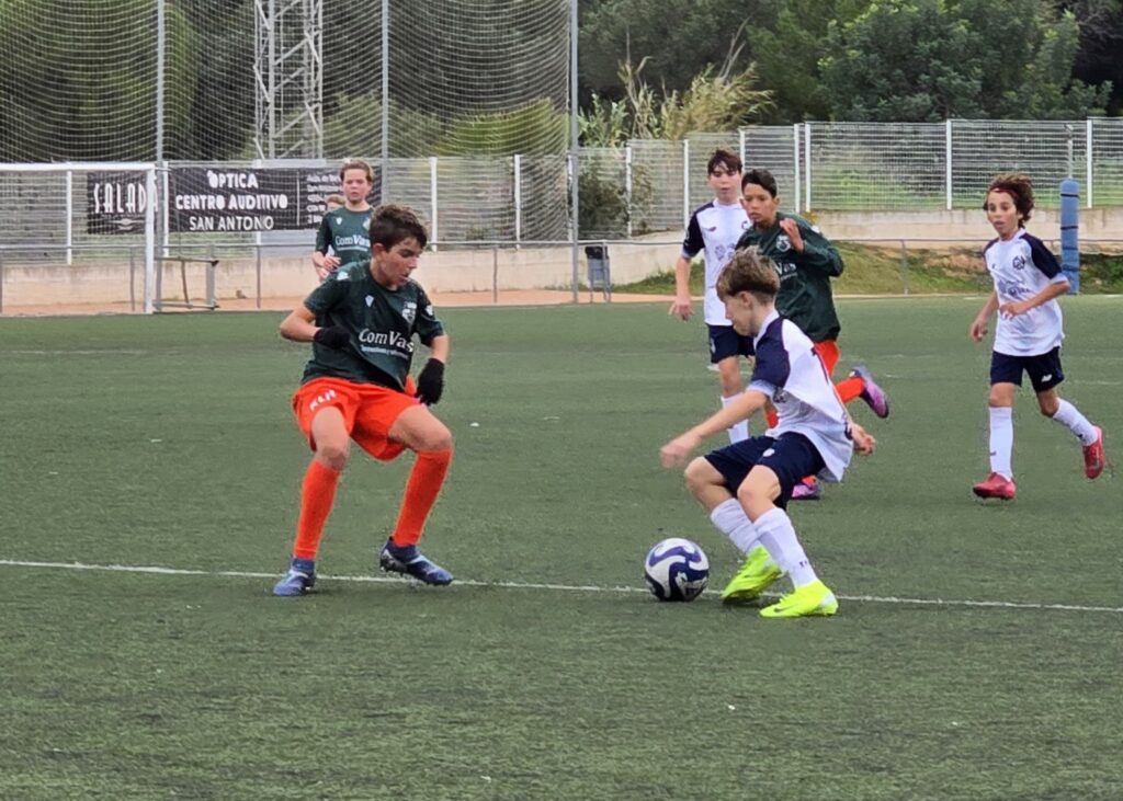 ACDSAB venç al CD Jesuitas, segon classificat, i és líder destacat a la Segona Infantil