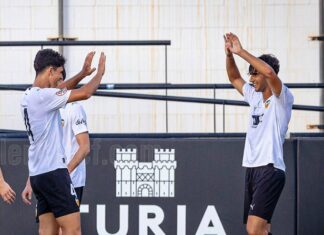 Valencia CF, primer clasificado para la Copa del Rey Juvenil en el Grupo VII Valencia CF, primer clasificado para la Copa del Rey Juvenil