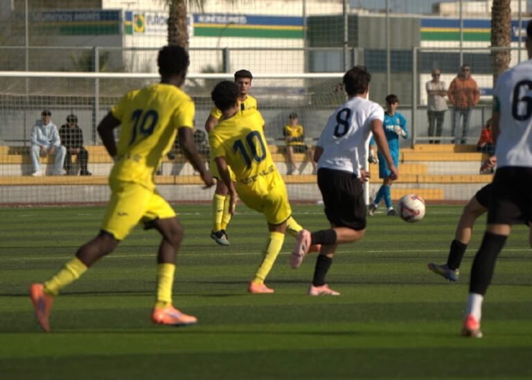 Villarreal CF toma el liderato en la Autonòmica Cadet
