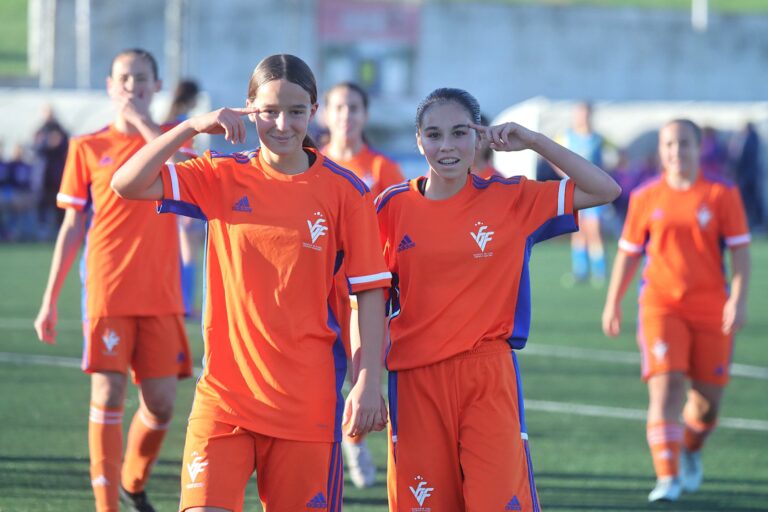 La Selecció Valenta sub14 sufre para conseguir su primera victoria