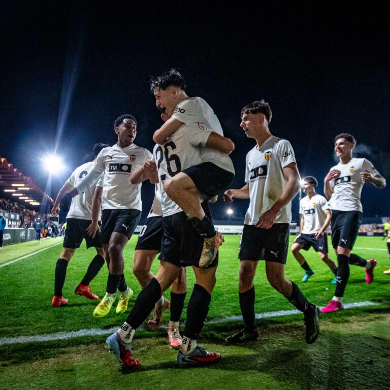 Los goles que clasifican a Valencia CF y Levante UD para los octavos de la Copa del Rey Juvenil