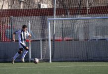 Póquer del jugador de Benetússer José Fajardo para dar la victoria al CD Castellón B Póker de goles de Fajardo para dar la victoria a su equipo