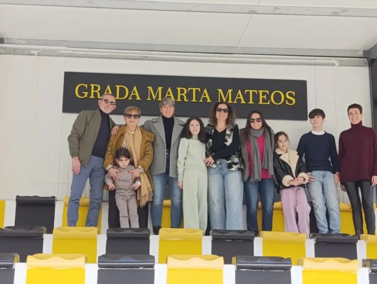 Almenara reconoce a Marta Mateos, ex jugadora de los mejores clubs de la Comunitat