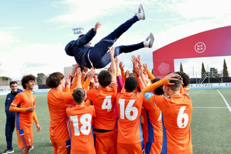 Estos son los chicos de Oro de la Selecció sub14