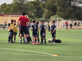 Mucho más que entrenar: lo que rodea una tarde de fútbol 8 en el At. Moncadense