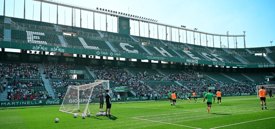 Buena iniciativa del Elche CF con los ‘Coles Franjiverdes’
