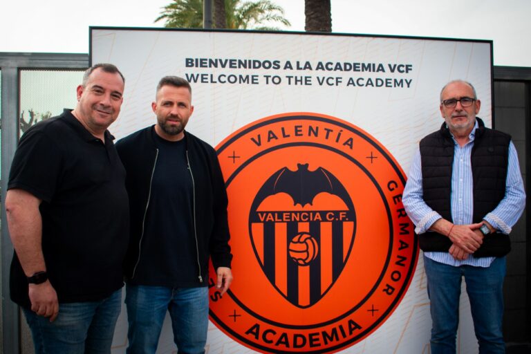 El CD Malilla y el Valencia CF Femenino formalizan un convenio estratégico para el desarrollo del fútbol base