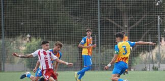 El Juvenil del At Moncadense celebra la permanencia en Liga Nacional en su estreno histórico